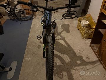 Rockrider ST 100