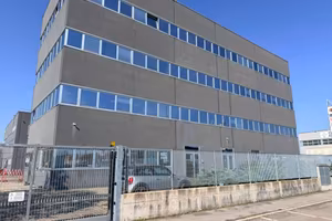 Immobile di 100 m² con 4 locali a San Giovanni in 