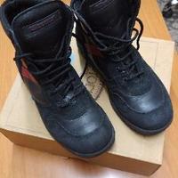 Stivaletti in pelle e camoscio