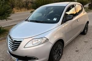 Lancia Ypsilon 1.2 GPL