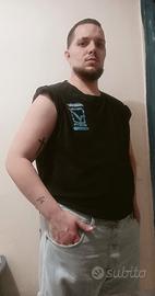 Tutto fare aiutante in tutto che sia manuale ecc