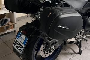 Valige Yamaha Niken Givi