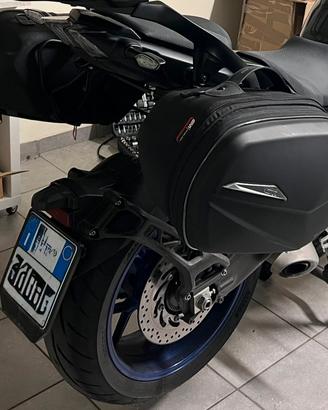 Valige Yamaha Niken Givi