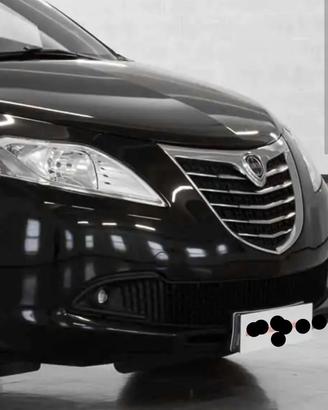 Musata lancia Ypsilon 1300 Multijet o