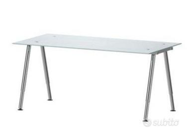 scrivania 
