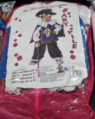 Stock costumi di carnevale