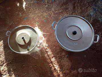 Pentole in alluminio con coperchio