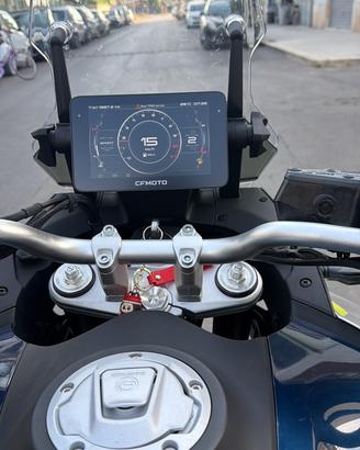 Vendi cf moto mt 800 touring come nuovo