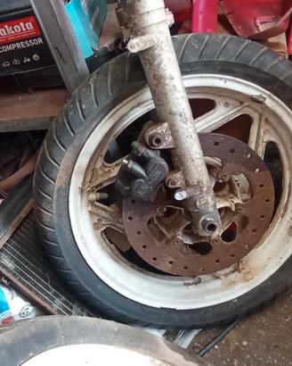Cerchione anteriore cagiva freccia c12