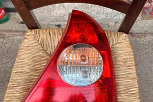 Fanali fari posteriori renault clio 2