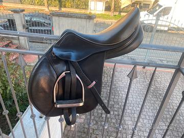 Sella ONE WHITAKER 16,5” nera