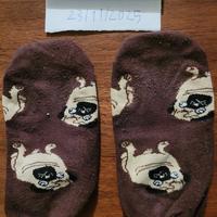 Calzini marroni con fantasia