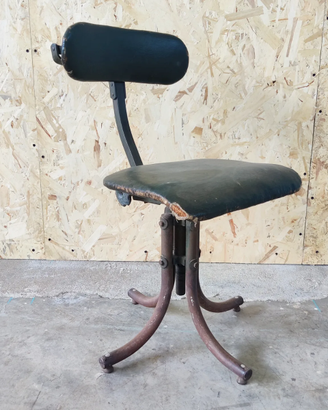 Sedia sgabello BIENAISE primi 900 medico