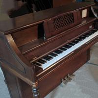 Pianoforte da studio chippendale