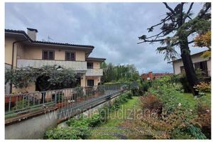 Villa o villino Altopascio [A4355351]