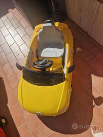 Macchina elettrica per bambini