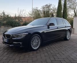 BMW 318d Touring Luxury navi
