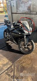 Yamaha yzf r125 per pezzi di ricambio