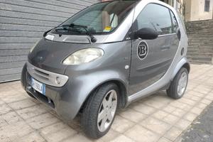 SMAR 600 BENZINA VETRINA MODELLO BRABUS