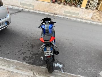 Yamaha yzf r125