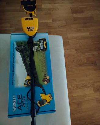 Metal detector Garrett 200i
