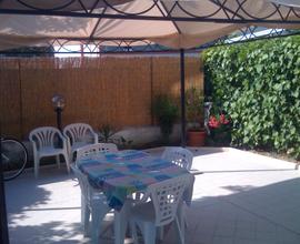 Silvi: Settembre, centro con giardino privato