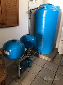 Cisterna/serbatoio, sfere e pompa per autoclave