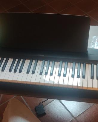 Pianoforte digitale Yamaha P143 88 tasti pesati