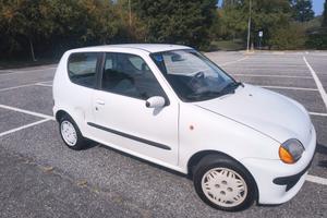 FIAT 600