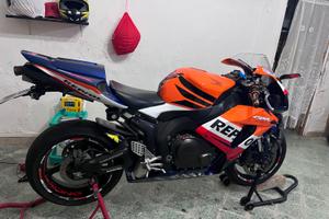 Honda cbr1000rr