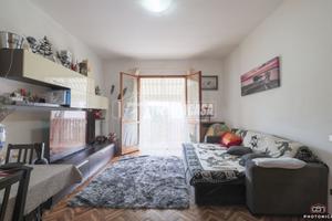 VILLA BIFAMILIARE A CLASSE CON NEGOZIO E DUE APPAR