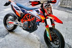 Ktm 690 SMC-R pari al nuovo (4.750 km)