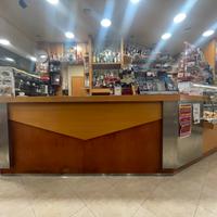 Arredo bar- bancone pizzeria