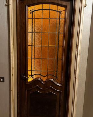 Splendide Porte Classiche in Legno con Vetrata