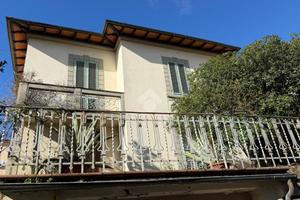 CASA INDIPENDENTE A PISTOIA