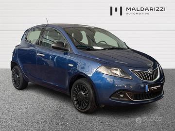 LANCIA Ypsilon 1.0 firefly hybrid Silver s&s 70c