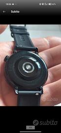 2 smartwatch Redmi Active 5 e Huawei Watch GT 3