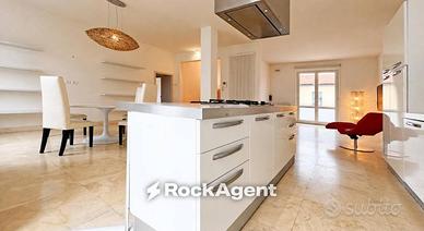 Casa indipendente di 170 m² con più di 5 locali e 