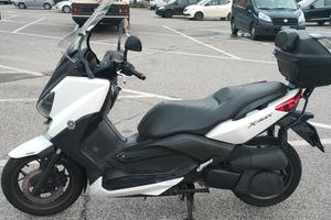Yamaha Xmax 250 anno 2016 soli 26000 km