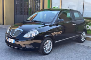 Lancia Ypsilon 1.2 69 CV Diva 2011 NEOPATENTATI