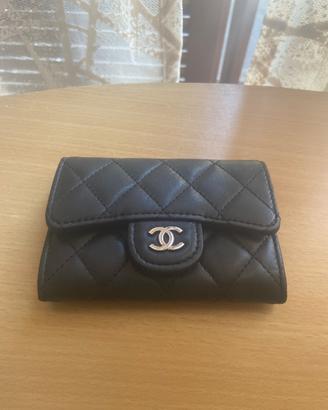 portafoglio compatto Chanel trapuntato