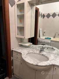 Mobile bagno con specchio