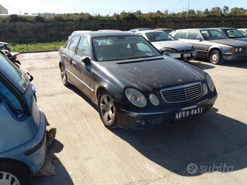 Mercedes e 220 td 2004 ricambi