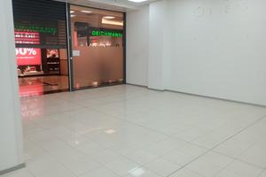 Locale in trieste presso c.c. le torri d'europa