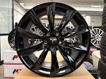 Cerchi Tesla raggio 18 NUOVI mod. Jason