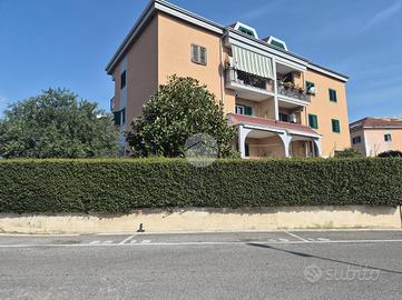 3 LOCALI A GIUGLIANO IN CAMPANIA