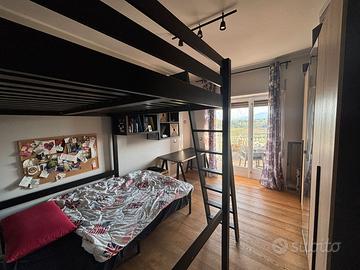 Mobili per arredo cameretta