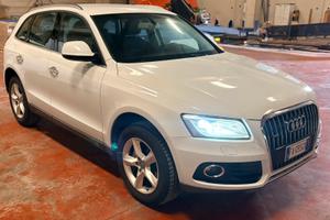 Audi Q5 quattro s tronic