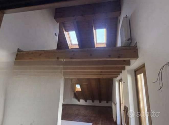 Immobile in asta di 145 m² con 3 locali e box auto - Altro