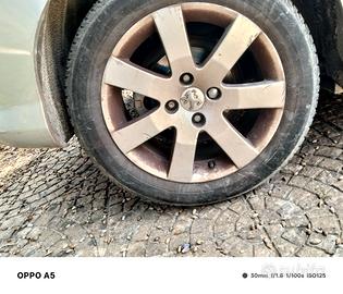 4 Cerchi più gomme Peugeot 308 R16